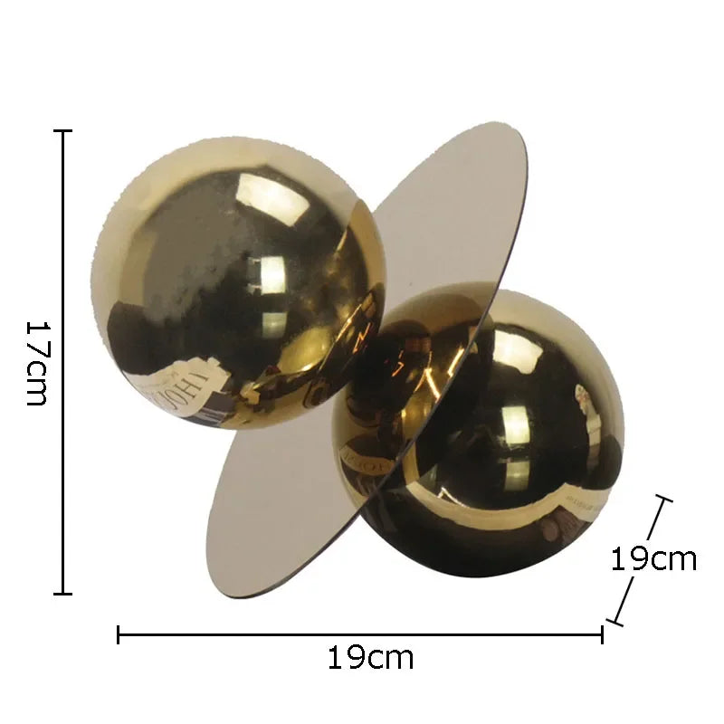 Gold propeller with dimensions labeled on a white background