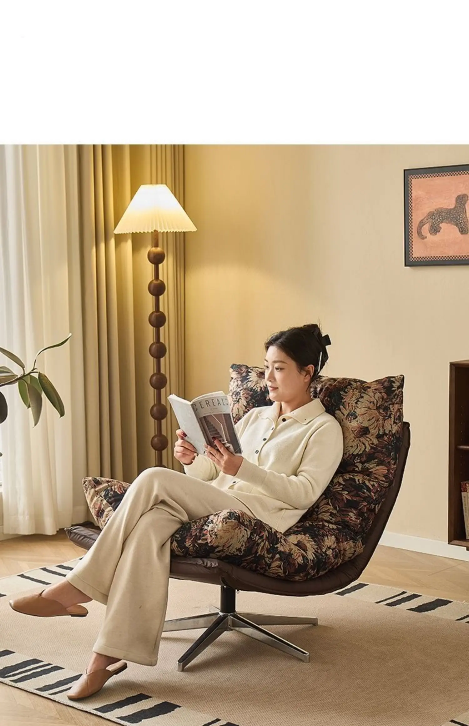 Swivel Lounge Chair – Ergonomic Modern Throne in Cotton & Linen Fabric