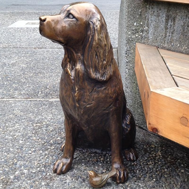 Elegant Cocker Spaniel sculpture for bookshelves and desks.