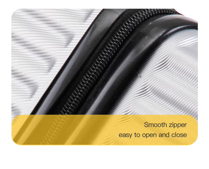 Close-up of a smooth zipper on a product with a yellow label indicating ease of use.